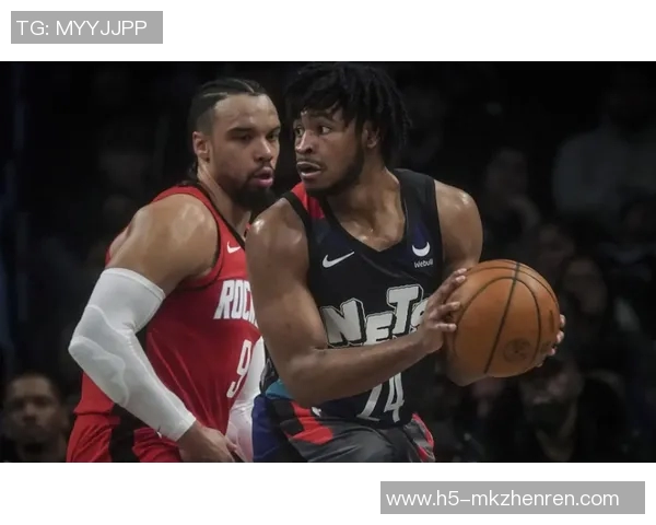 篮网与开拓者激战正酣比分悬念迭起引发球迷热议